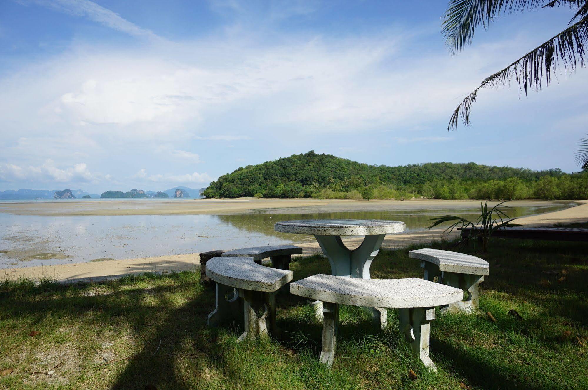Koh Yao Noi Beach Resort Exterior foto